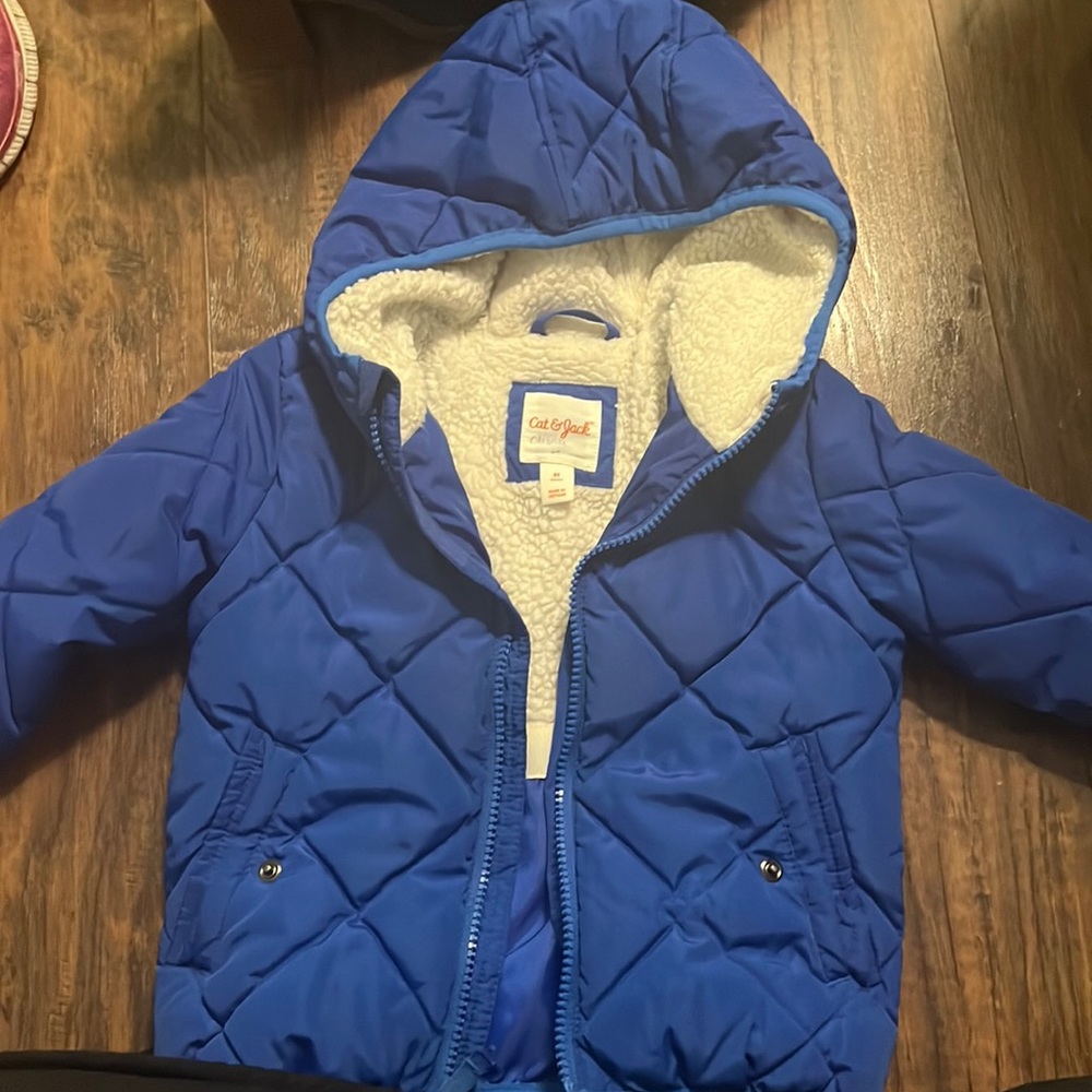 Like new boy and girls sherpa winter jacket size 3T